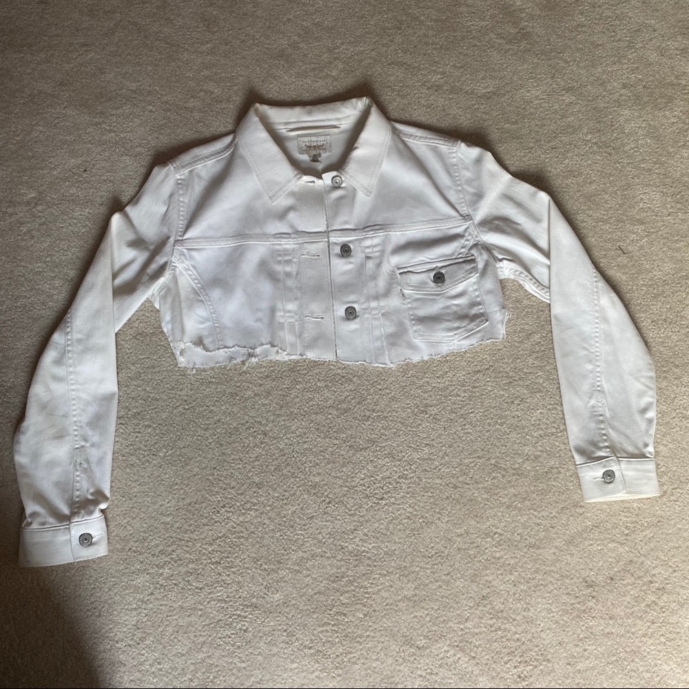 Cropped Levi’s Denim Jacket